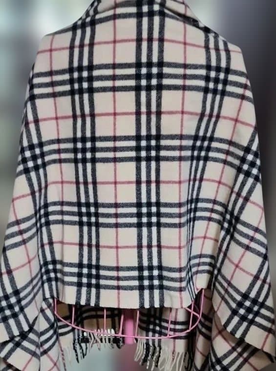 BURBERRY　チェック柄 ショール ベージュ 黒