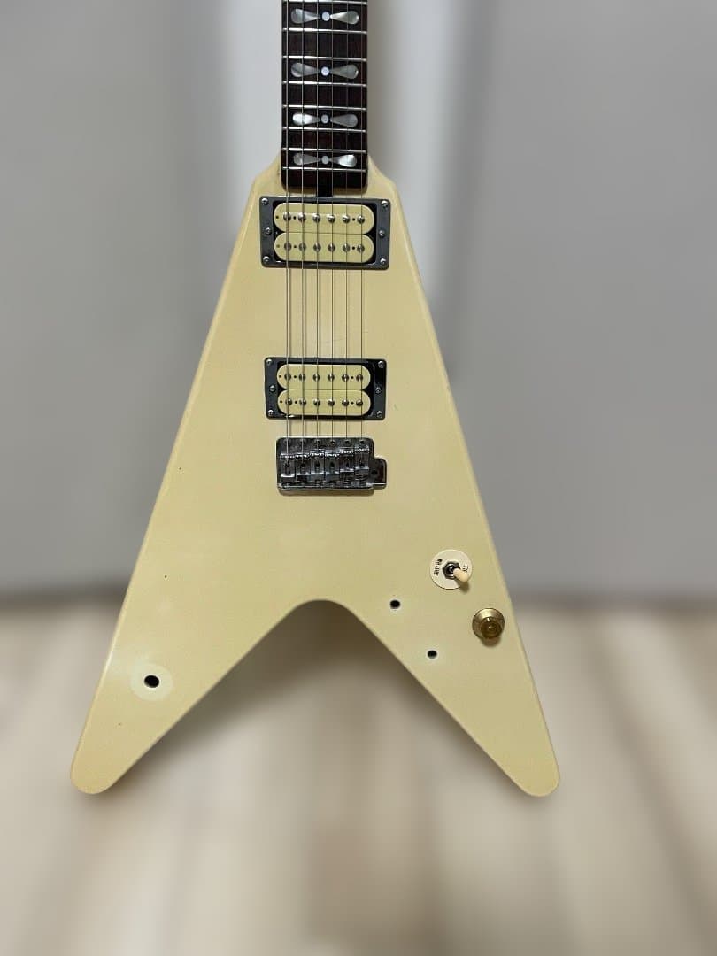 【手渡し限定】中古　ESP 「S.A.T.O」ランディー フライングV