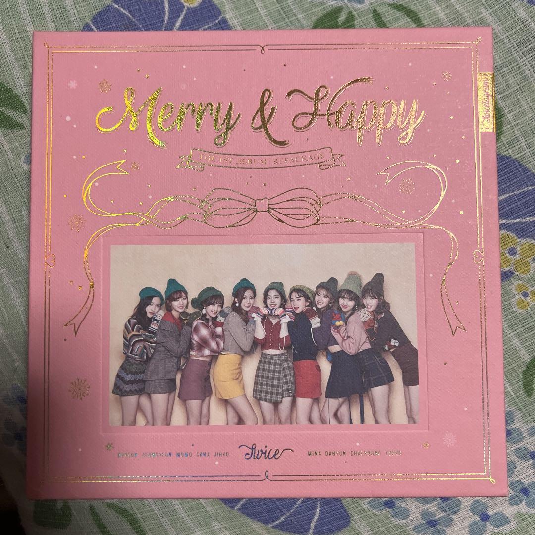TWICEのアルバムやCDなどのまとめ売り