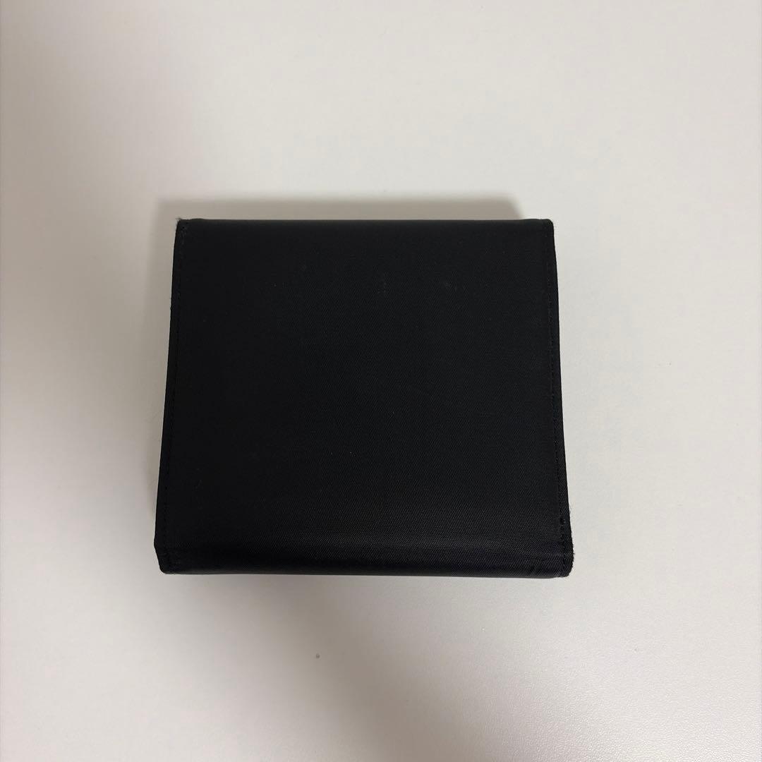ヌ*ロ様 PRADA 三つ折り財布 黒