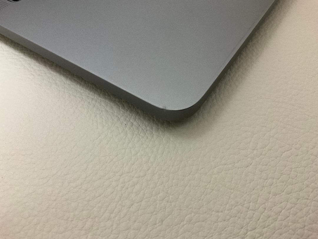 MacBook本体 MacBook Pro 13 2019 16GB 512GB Touch Bar