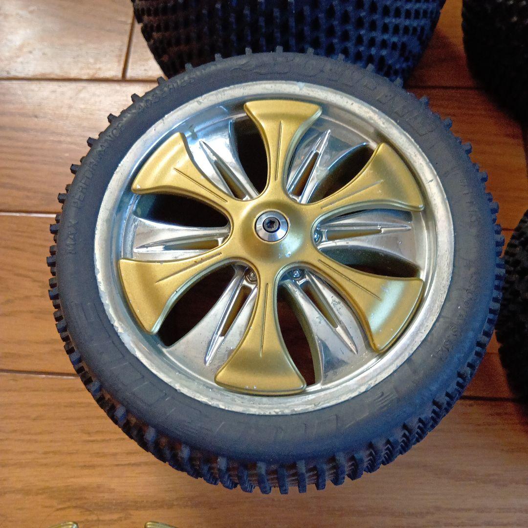 HPI サベージ用 タイヤ付きホイールセット