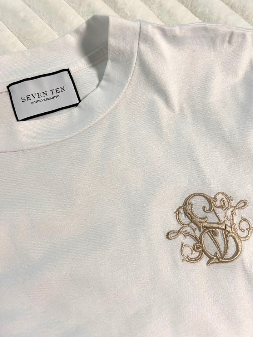 【美品】SEVENTEN by MIHO KAWAHITO Tシャツ