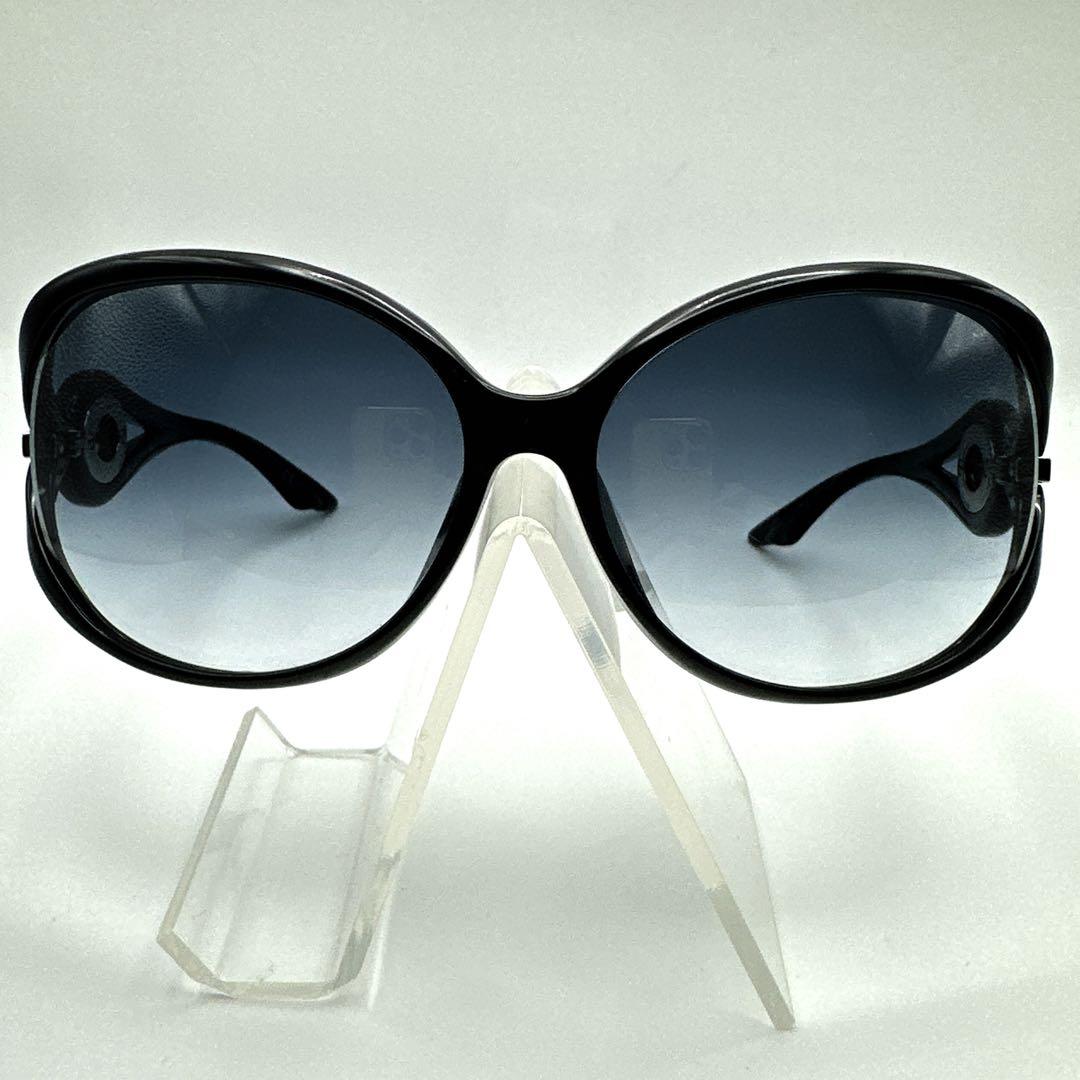 Christian Dior DIORVOLUTE2F Black hide着用