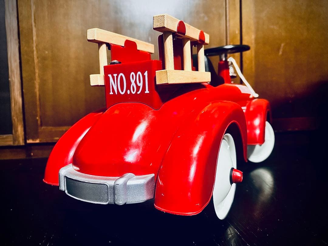 ARTABURG HOOK&LADDER アルタバ ーグ 消防車 足蹴り車