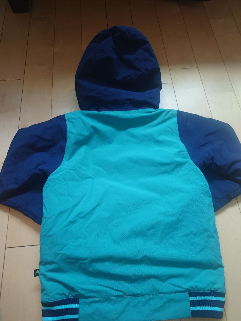 Burton 子ども用スノーボードジャケット