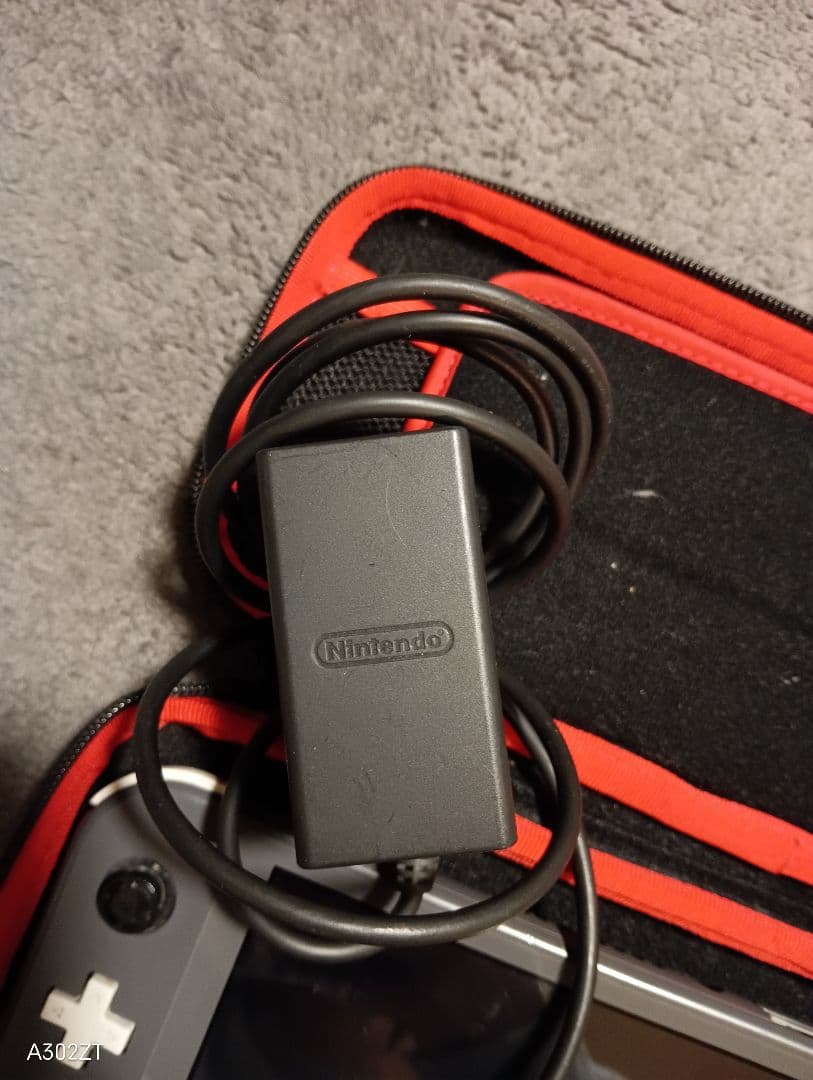 Nintendo Switch Lite ジャンク品 本体 充電器、ケース付き
