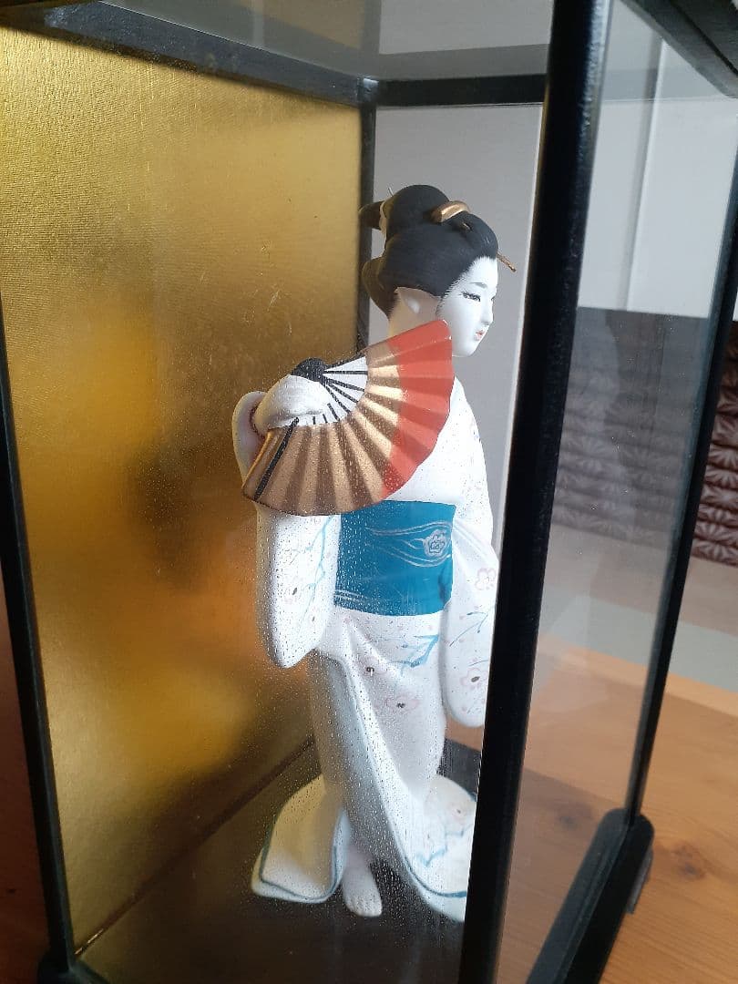 博多人形　ガラスケース付き