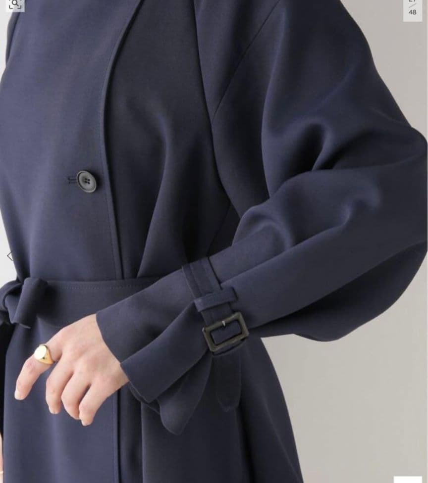 むぎ　NOBLE レトロトレンチミドルコート