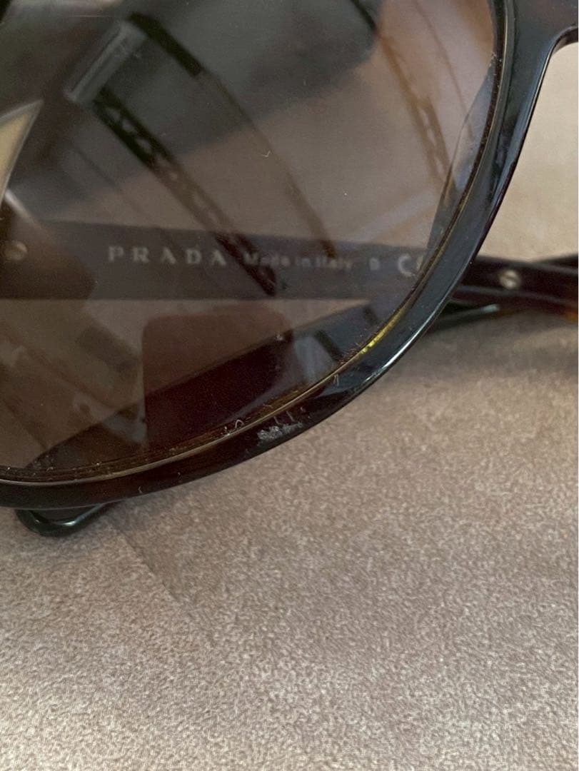 PRADA サングラス ケース付き 64◻︎152AU-6S1 125 3N