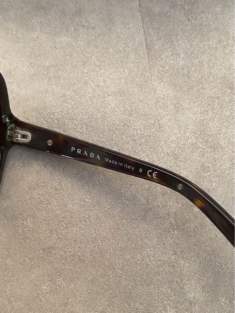 PRADA サングラス ケース付き 64◻︎152AU-6S1 125 3N