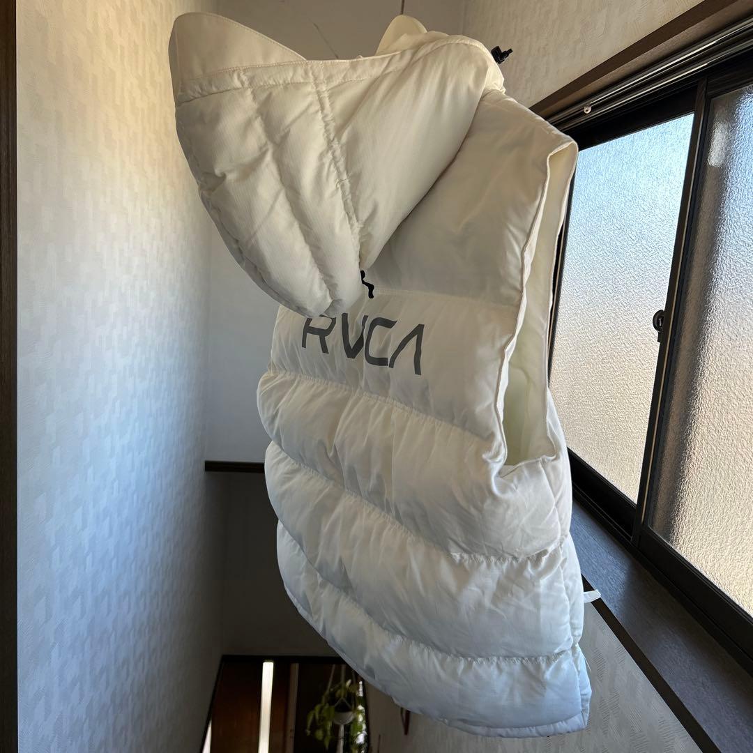 RVCAダウンベスト