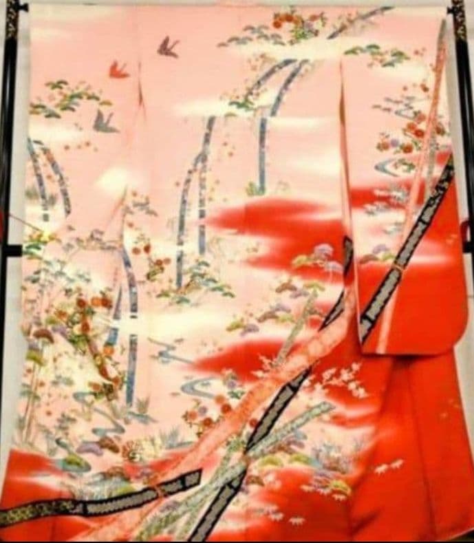 圧巻の振袖&極美品【正絹 和装小物 着物 振袖 留袖 和装 訪問着 黒留袖】