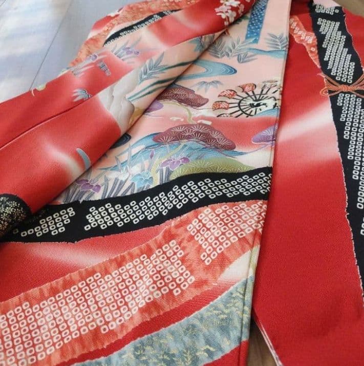 圧巻の振袖&極美品【正絹 和装小物 着物 振袖 留袖 和装 訪問着 黒留袖】