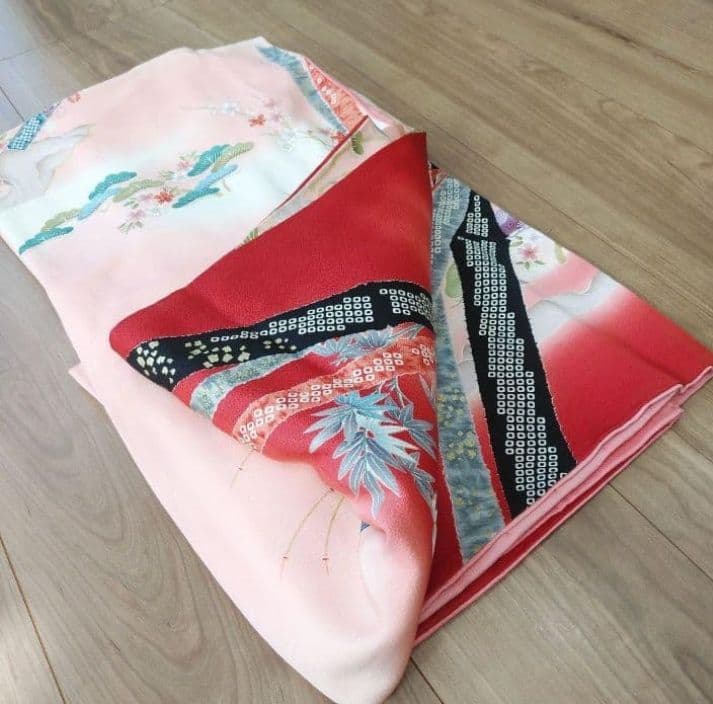 圧巻の振袖&極美品【正絹 和装小物 着物 振袖 留袖 和装 訪問着 黒留袖】