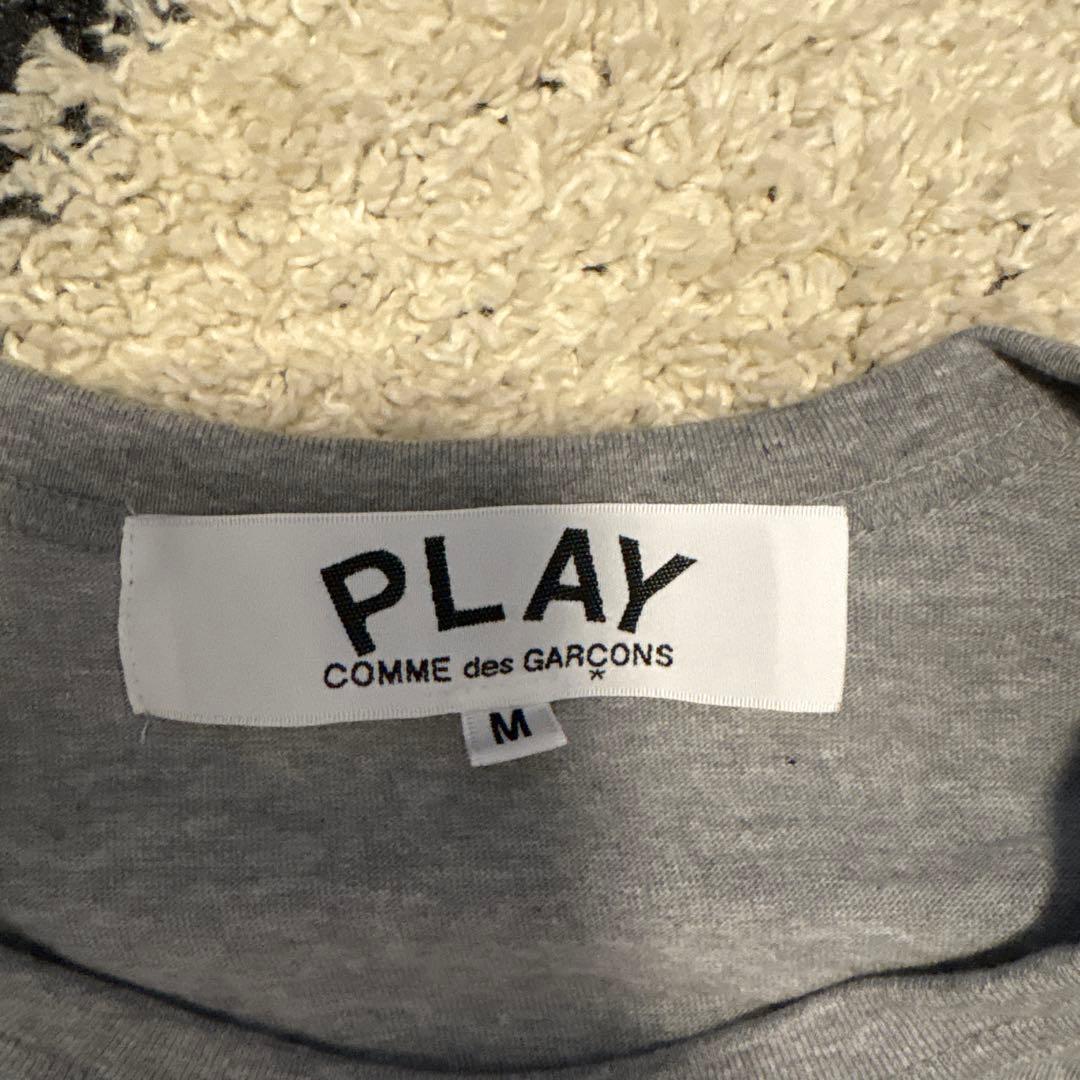 COMME des GARÇONS PLAY グレー Tシャツ M