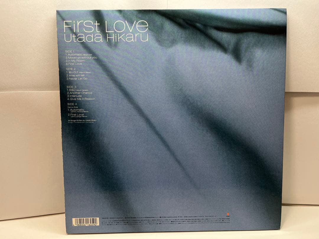 宇多田ヒカル First Love レコード 匿名配送