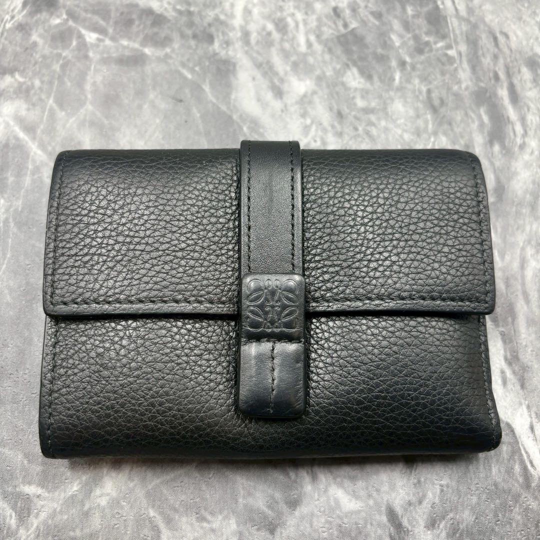 なな　　LOEWE バーティカルウォレット 折り財布　ブラック　箱付き