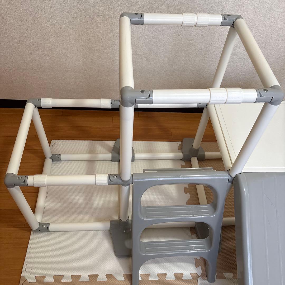 わんぱくスライダージム　グレーホワイト