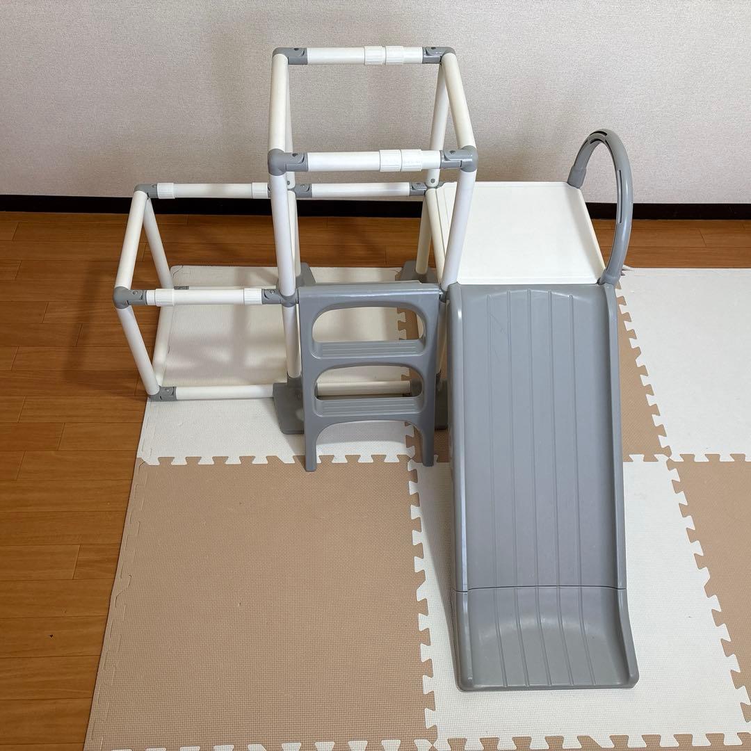 わんぱくスライダージム　グレーホワイト