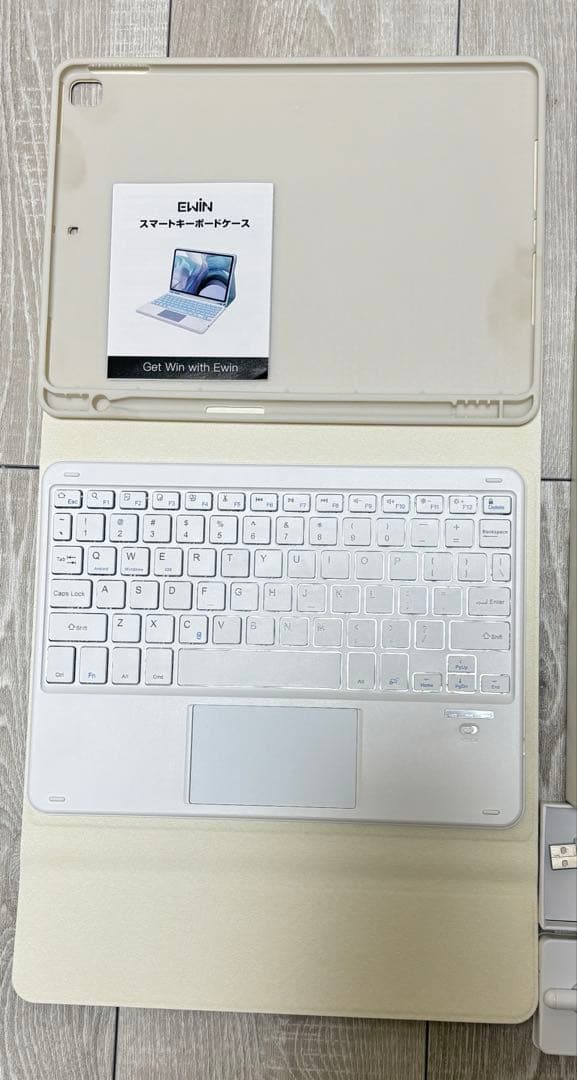 iPad 10.2インチ 第9世代 Wi-Fi 64GB／シルバー（箱あり）