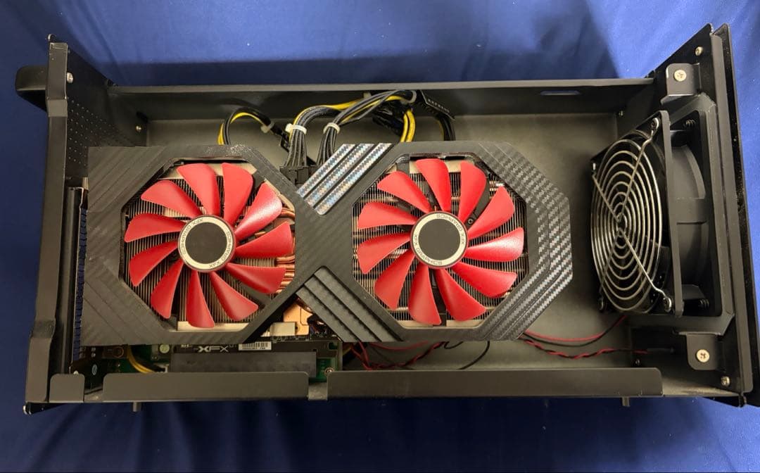 I*s様 AKiTiO Node eGPU BoxとXFX RadeonRX V