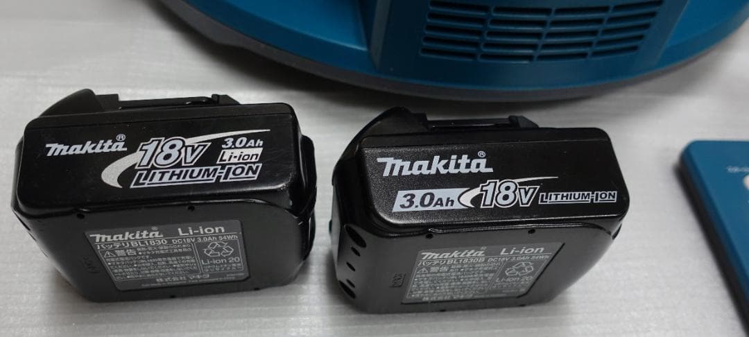 Makita ロボット掃除機 RC200D