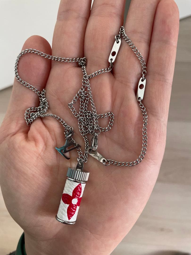 Louis Vuitton ボトル型ネックレス(改良品)