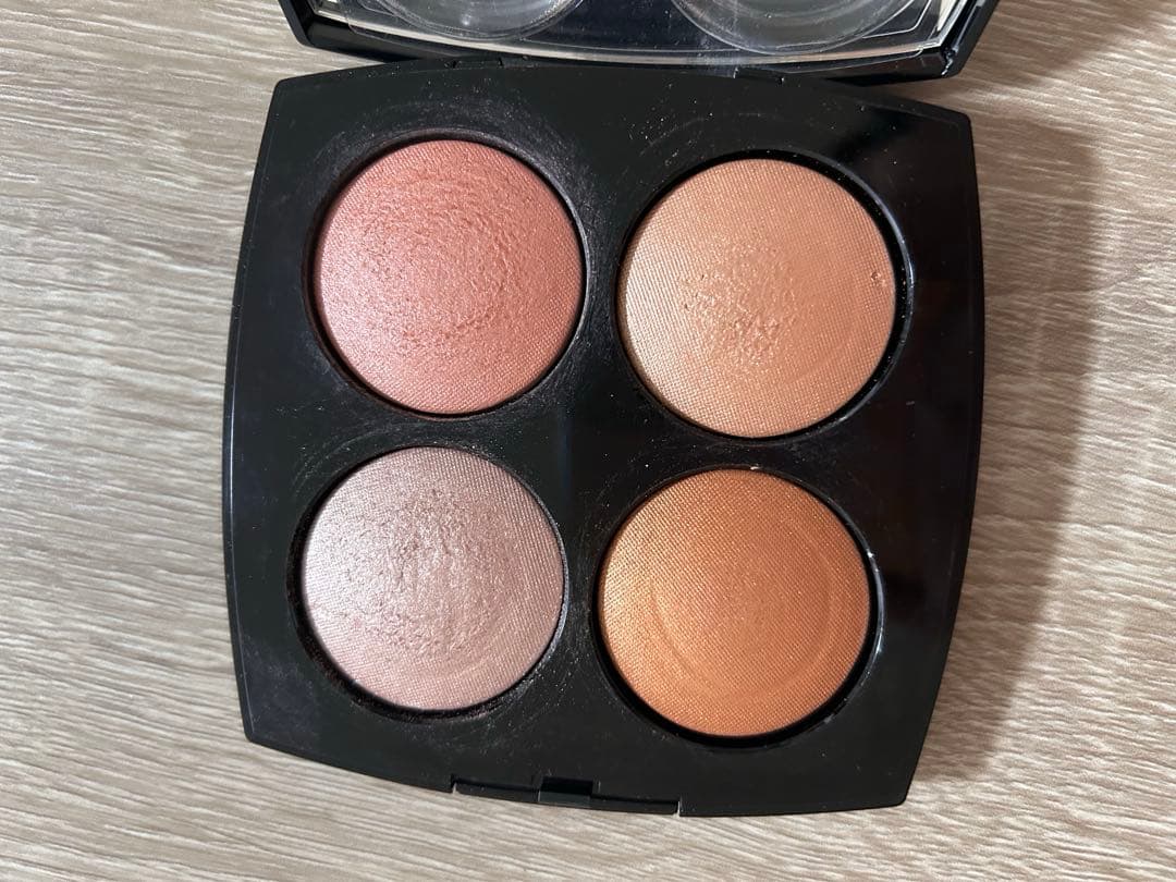 CHANEL シャネル　ジュー ドゥ ルミエール
