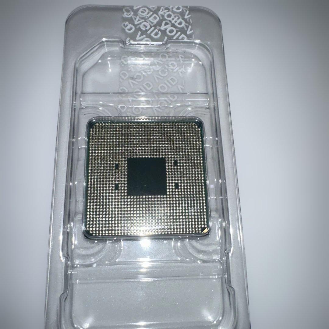 AMD Ryzen 5 5600X（CPU）