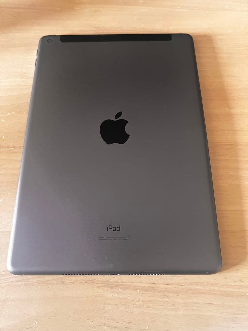 iPad (第7世代) 32GB Wi-Fi + Cellular