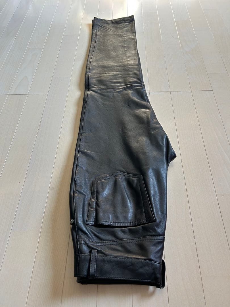 【BEAMS】美品ブラックレザーパンツ牛革