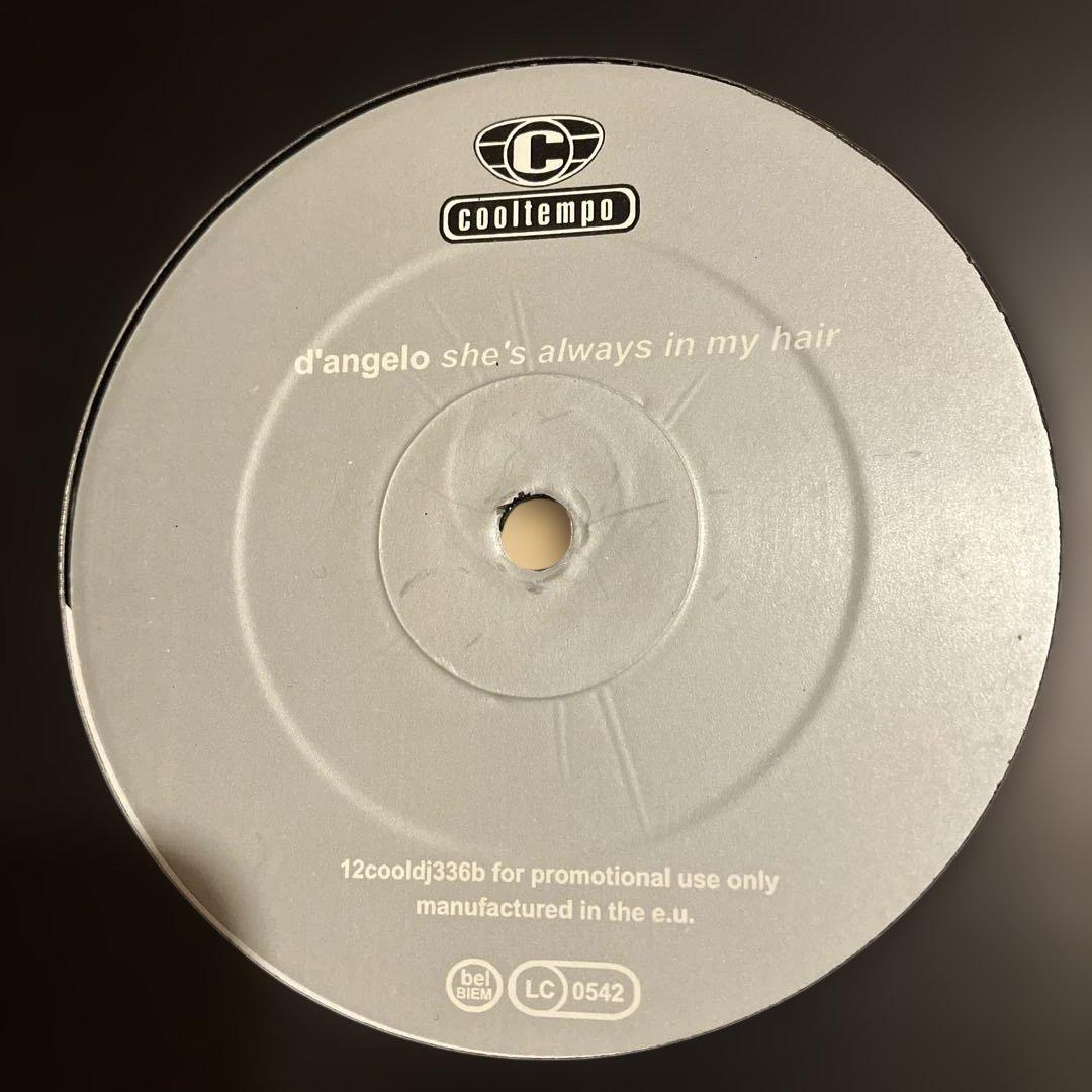洋楽 D'angelo - She's always in my hair
