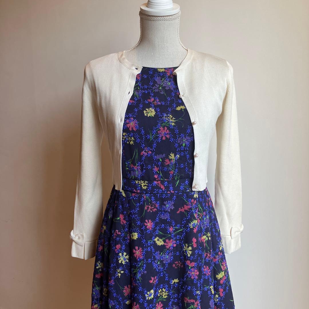 トッカワンピース　花柄　総刺繍　紺色　藍色