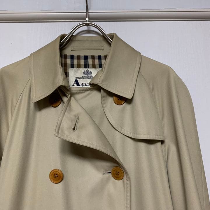 アクアスキュータム　トレンチコート　ベージュ　ベルト付き　ハウスチェック