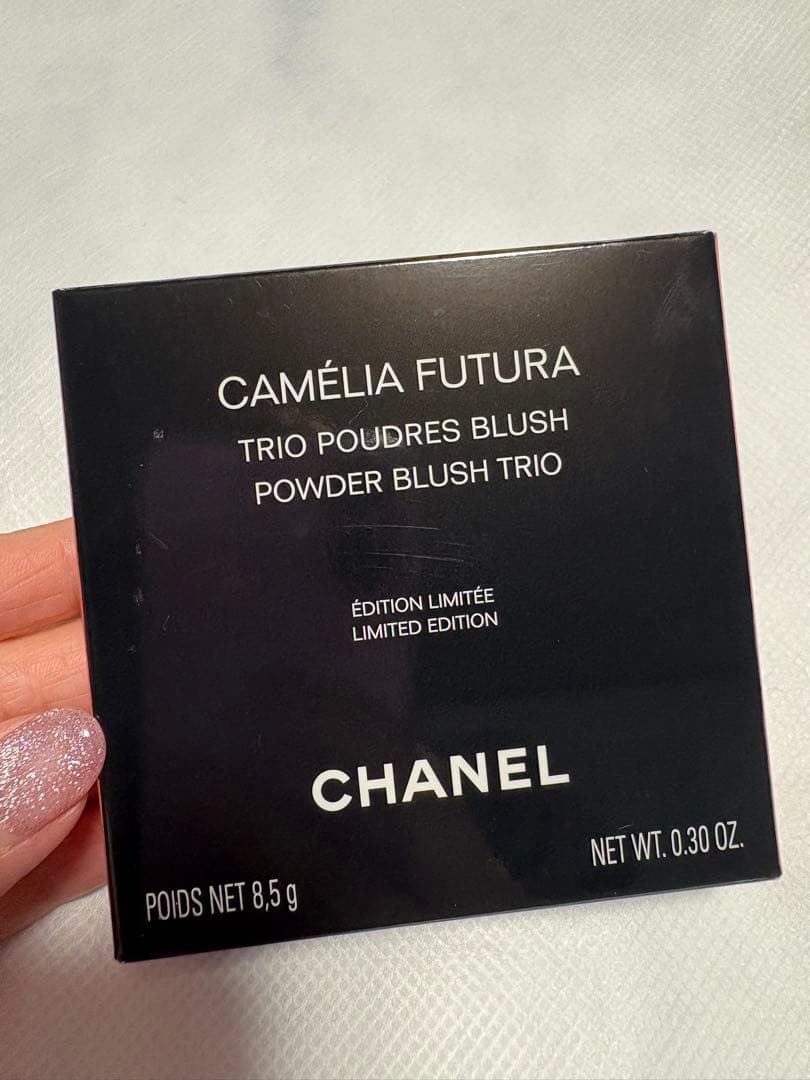 CHANEL シャネル CAMÉLIA FUTURA トリオパウダーチーク