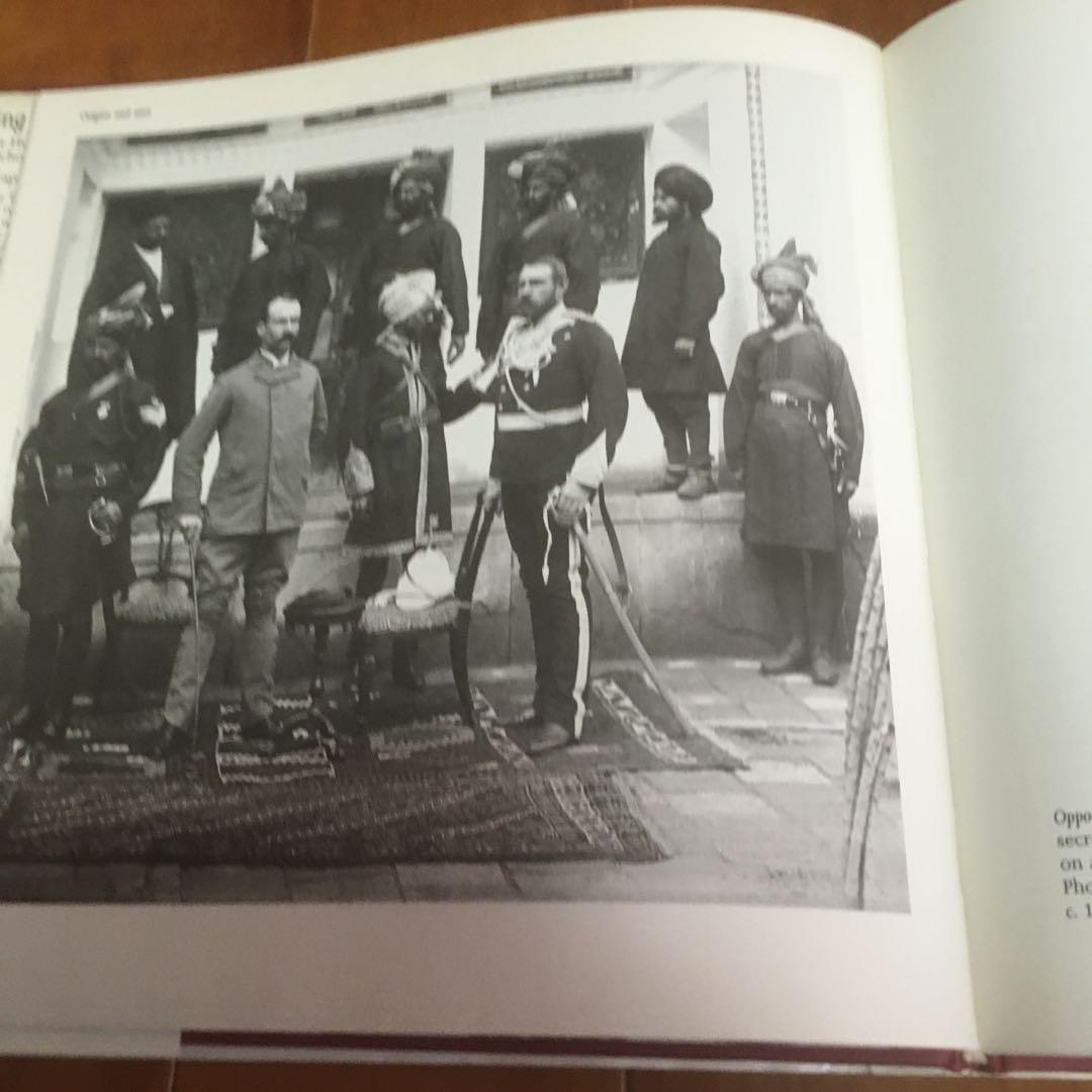 洋書　Living with Kilims ペルシャ絨毯の本