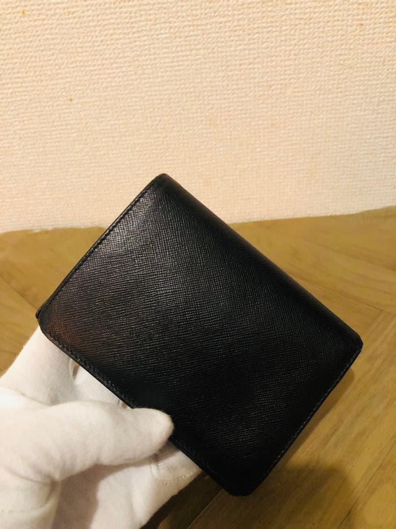 PRADA ブラック 二つ折り財布 サフィアーノレザー