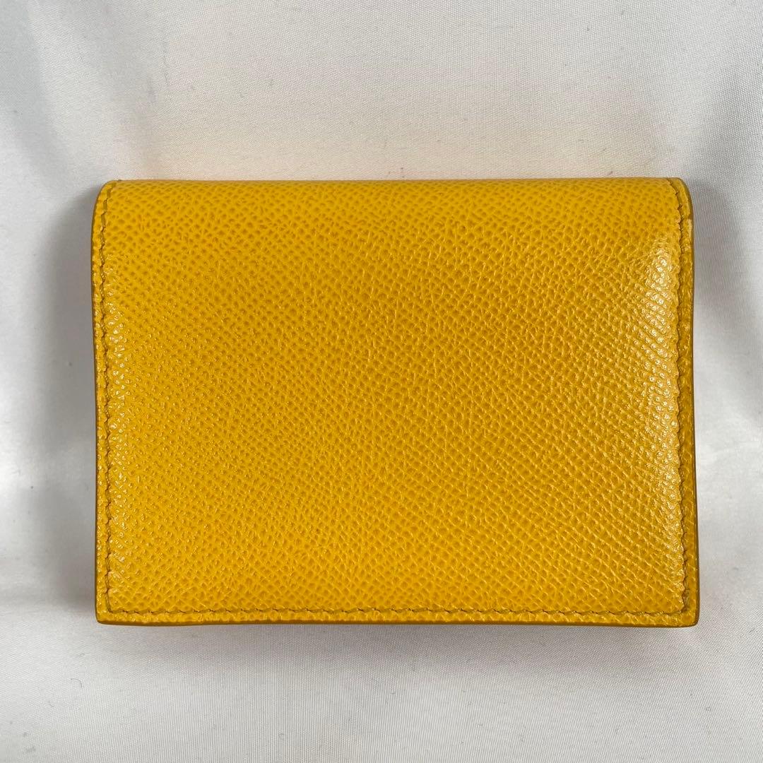 未使用に近い FERRAGAMO フェラガモ 二つ折り財布 ヴァラリボン 箱付き
