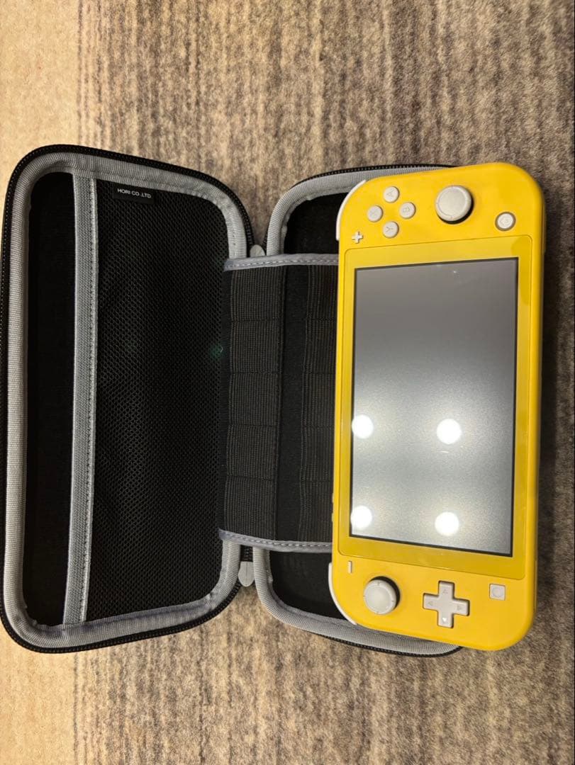 Nintendo Switch Lite イエロー 本体 充電器・ケース付き