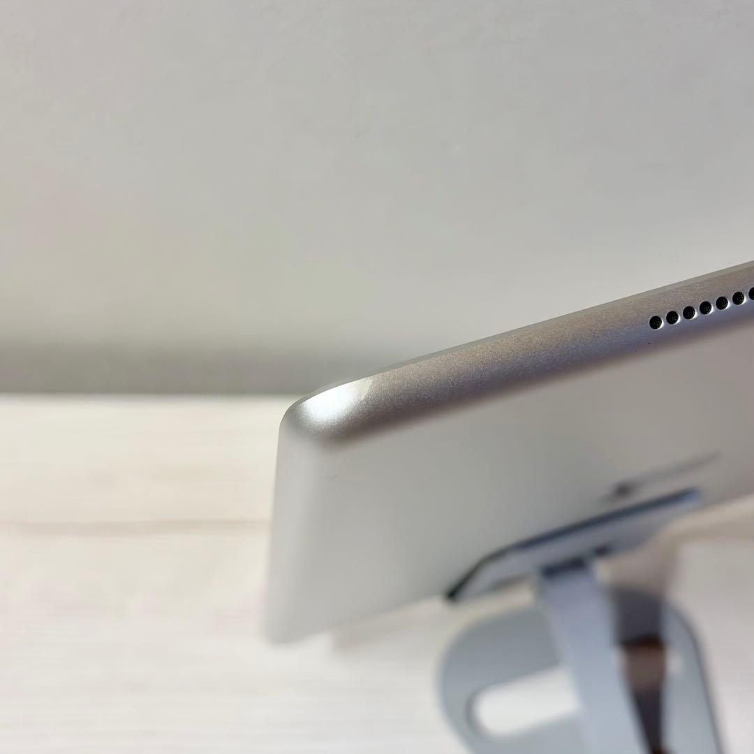 【バッテリー100%】 iPad (第9世代) 64GB Wi-Fi 【極美品】