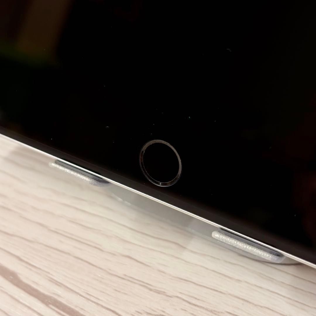 【バッテリー100%】 iPad (第9世代) 64GB Wi-Fi 【極美品】