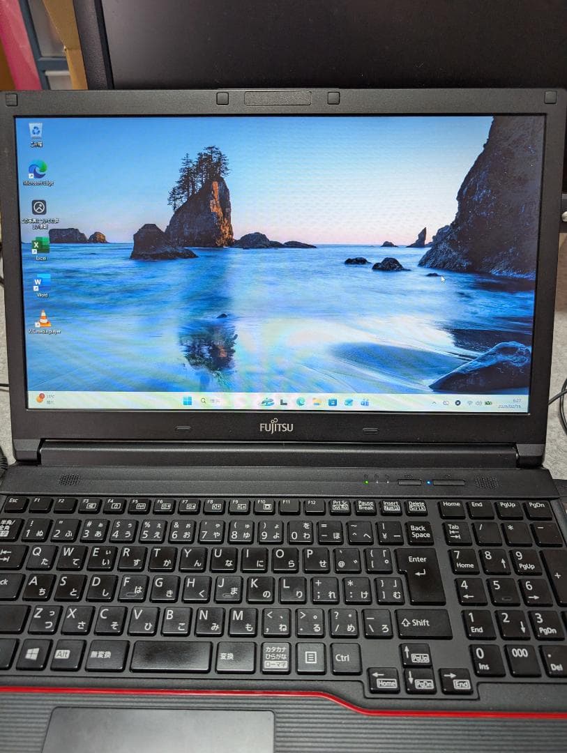 Fujitsu ノート 第4世代Core i3 メモリ8GB ジャンク扱い