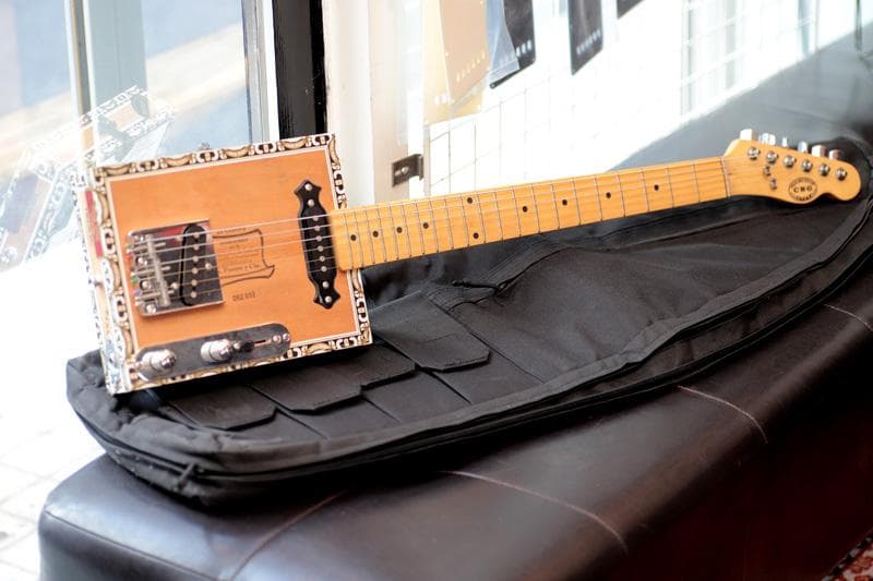 CBG製 Cigar Box Guitar シガーボックスギター