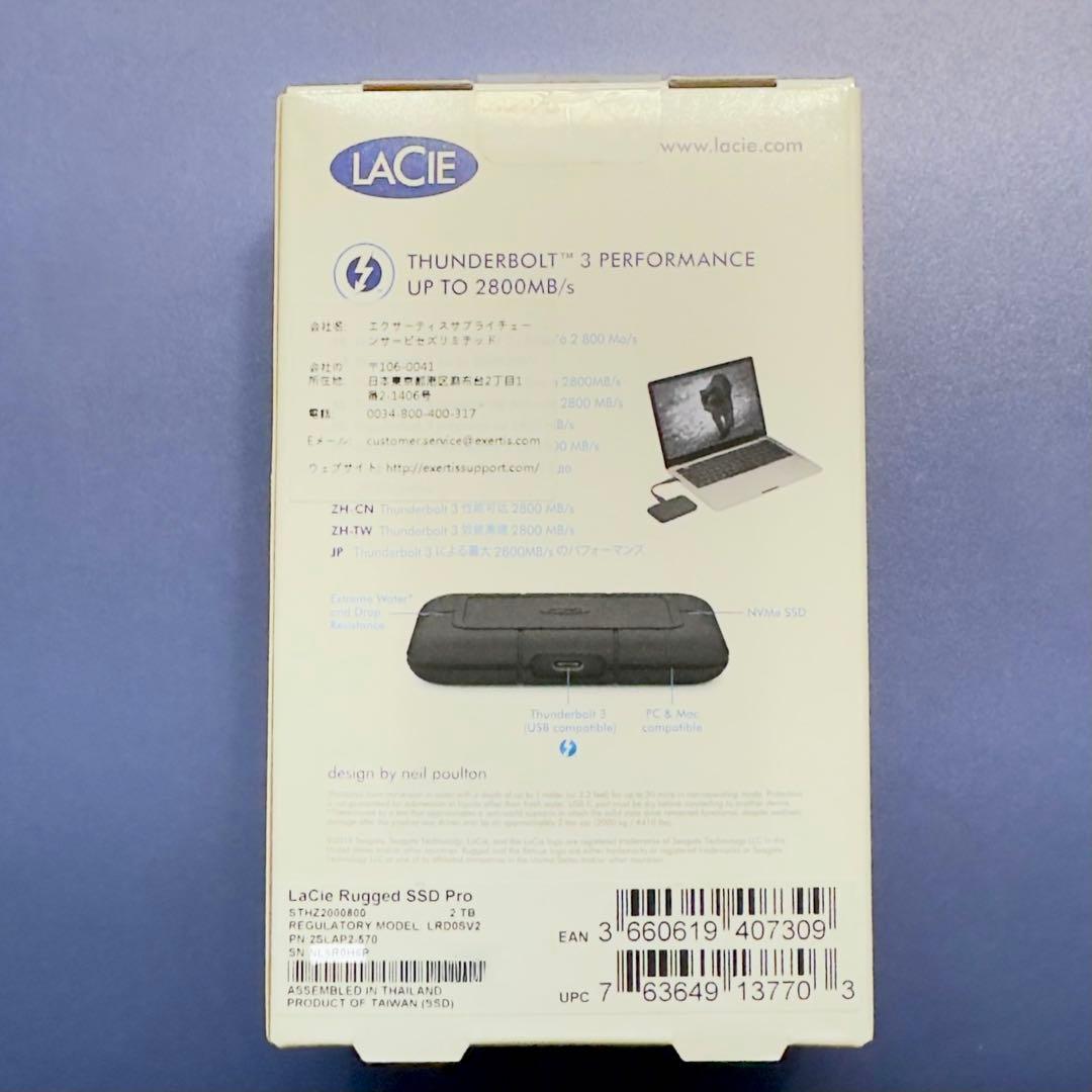 美品 LaCie ポータブルSSD 2TB　STHZ2000800