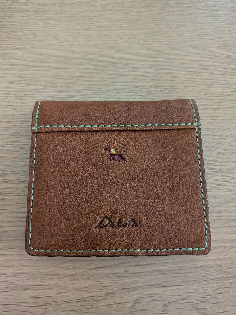 Dakota ブラウン　二つ折り財布 箱付き