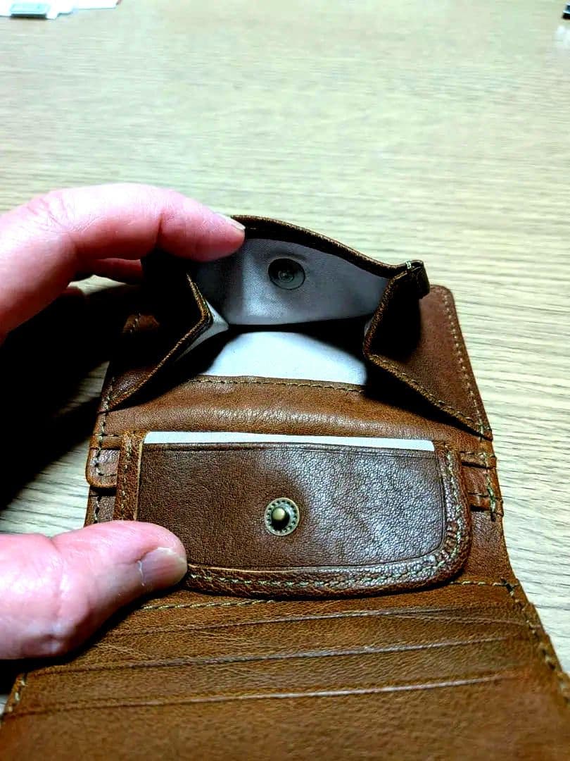Dakota ブラウン　二つ折り財布 箱付き