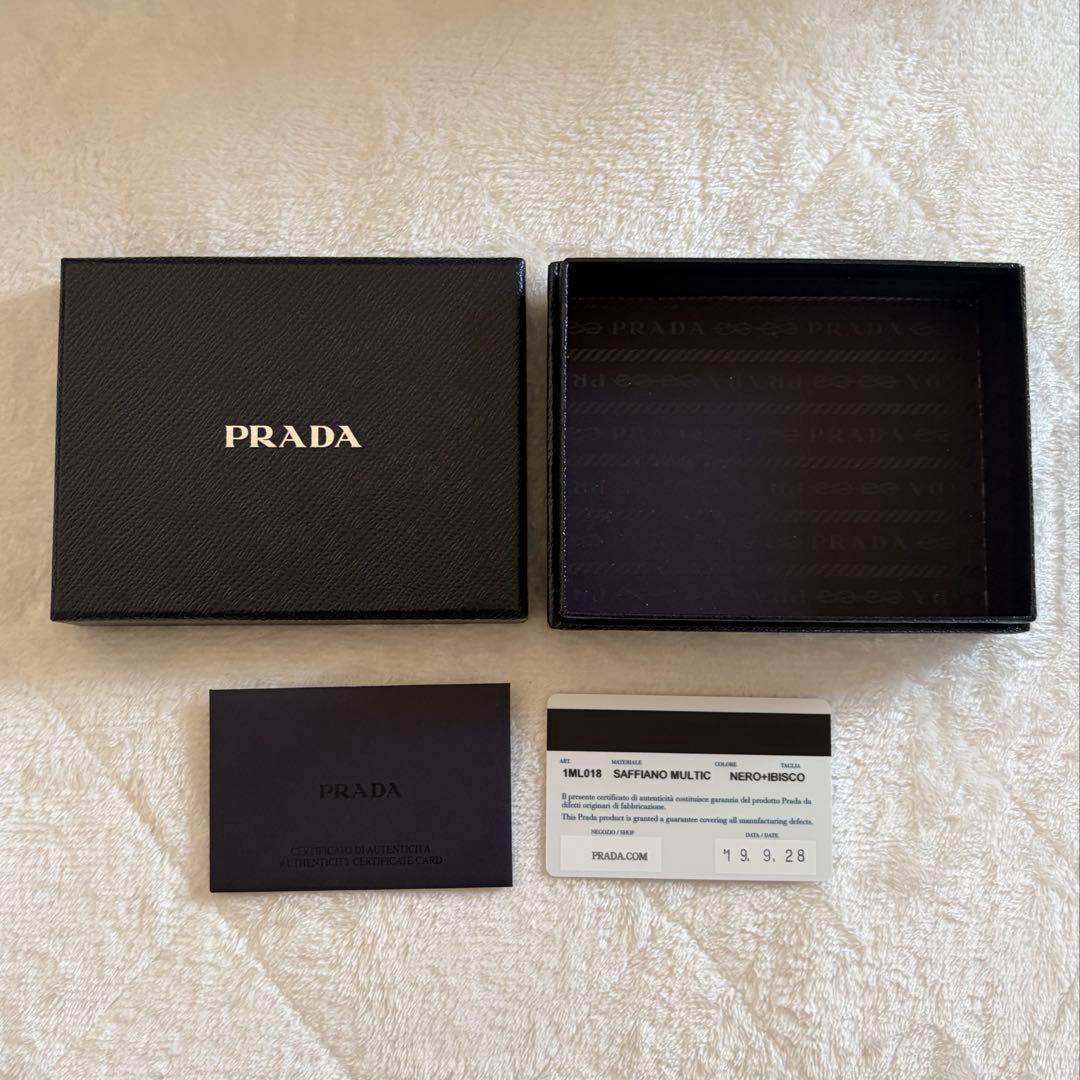 【正規品】 PRADA プラダ サフィアーノレザー 財布 黒 ハイビスカス