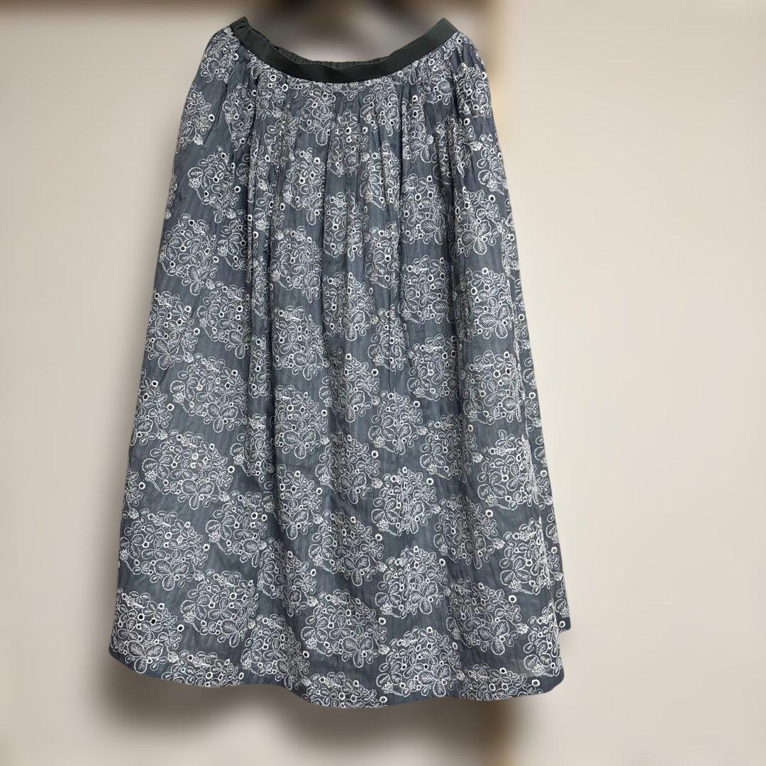 ⭐︎ミナペルホネン美品直営店限定sometimes lucky スカート40⭐︎