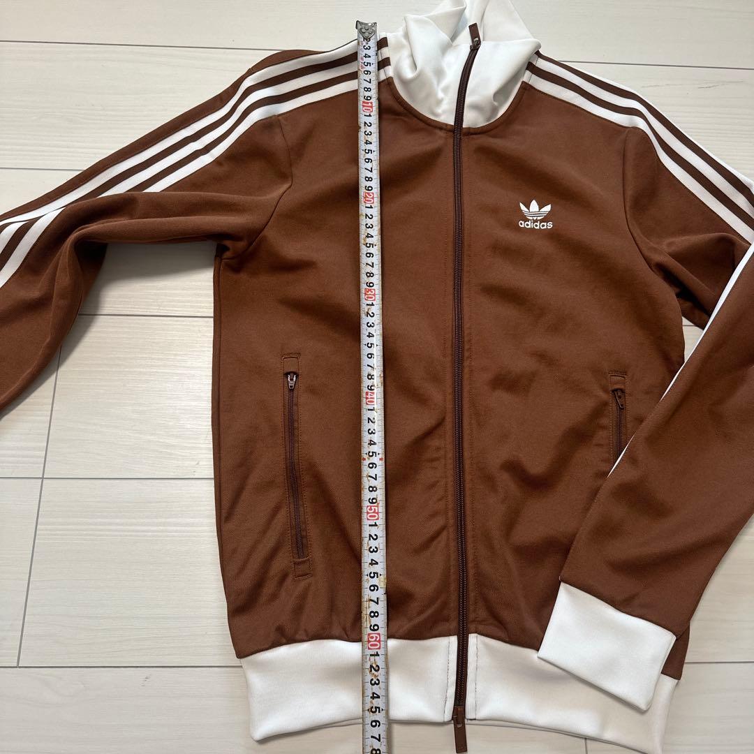 adidasトラックジャケット